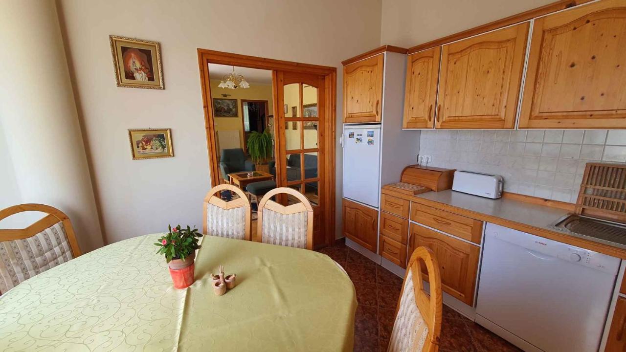 Apartment In Fonyod/Balaton 18580 Kültér fotó