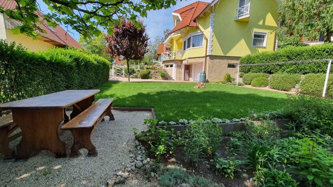 Apartment In Fonyod/Balaton 18580 Kültér fotó